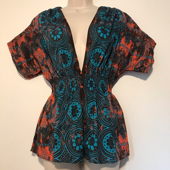 Bisou Bisou Tops - Bisou Bisou butterfly short sleeve top